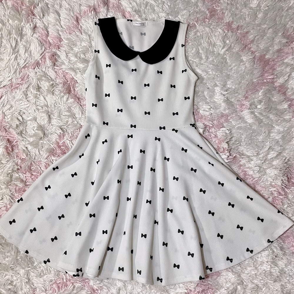 Peter Pan ribbon mini dress